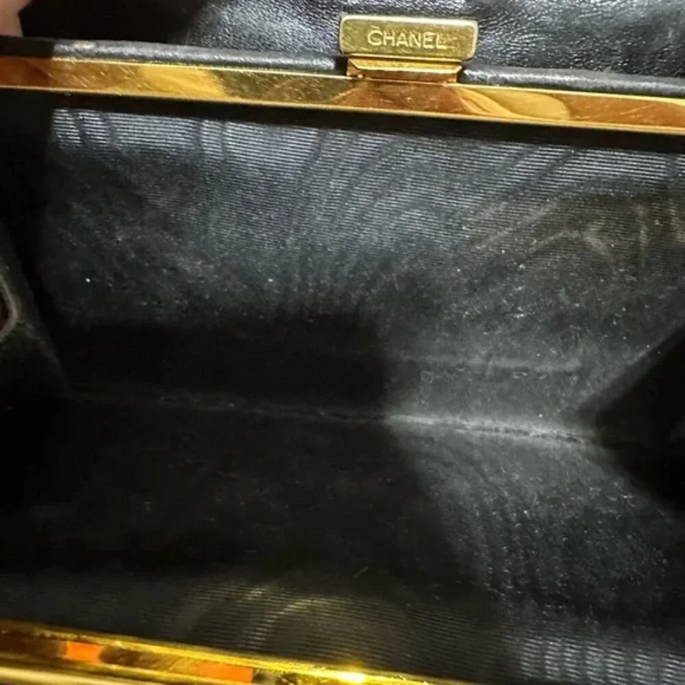 CHANEL Interlocking CC Vintage Black Wallet